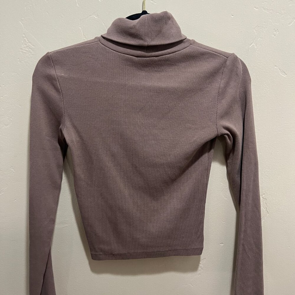 Ribbed turtle neck - Picture 3 of 5